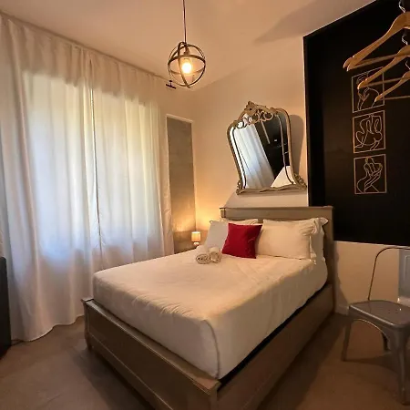Maison Temple Гостевой дом *