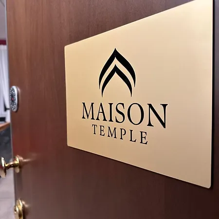 Maison Temple